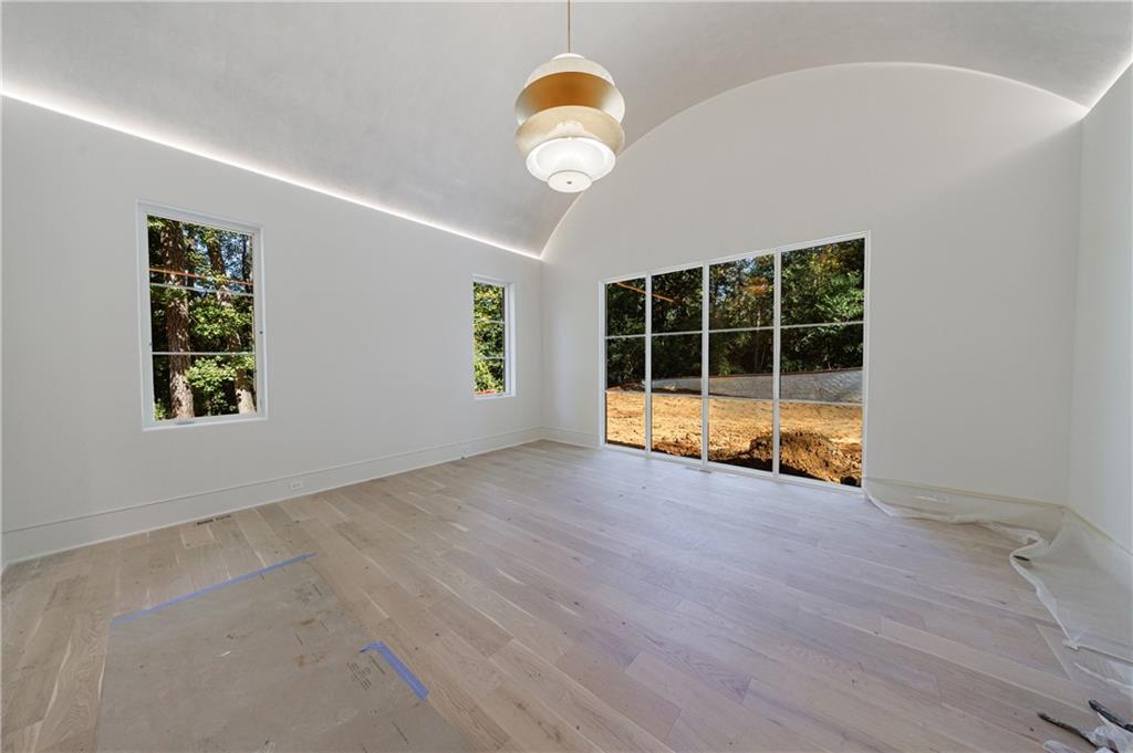 2983 Habersham Court NW