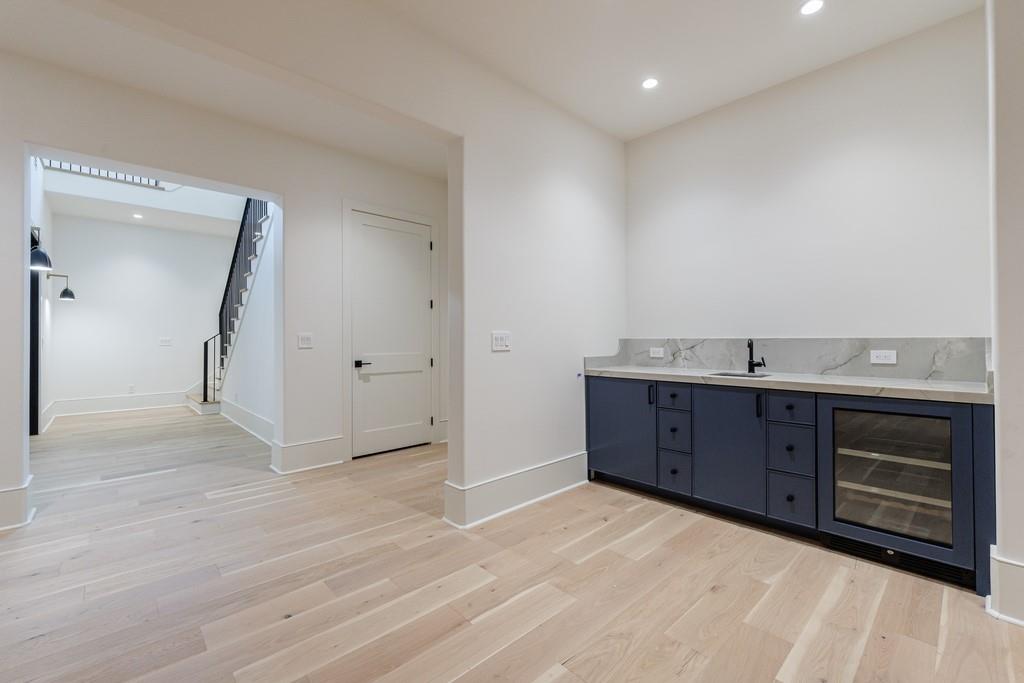 2983 Habersham Court NW