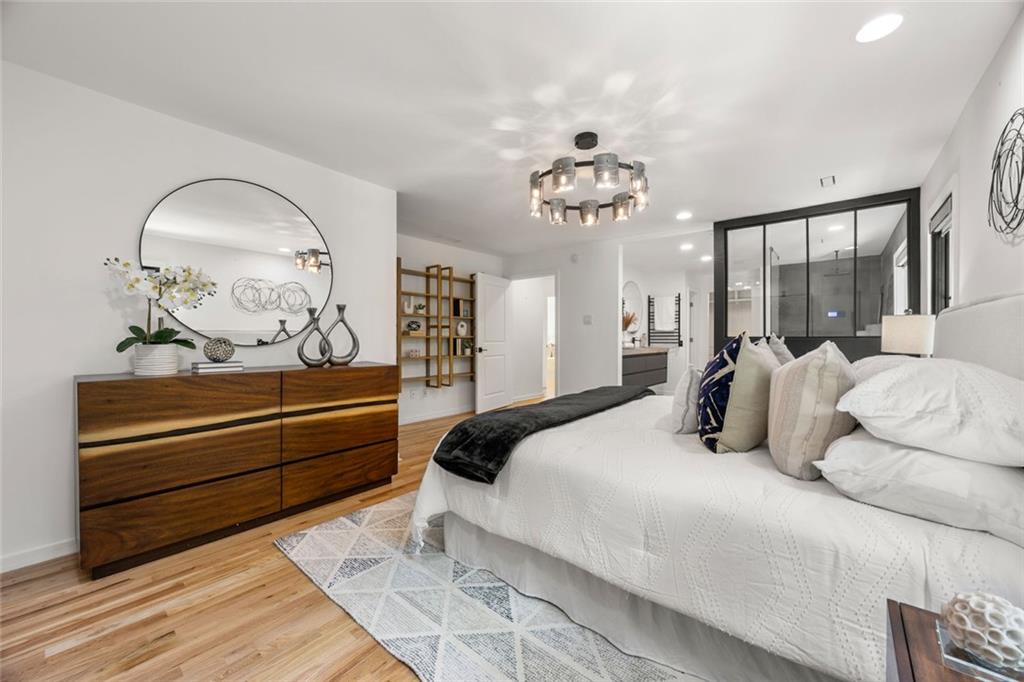 570 Martina Drive NE