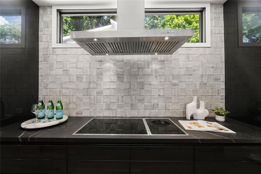 570 Martina Drive NE