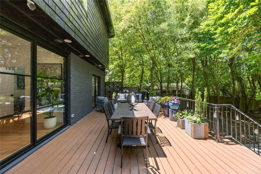 570 Martina Drive NE