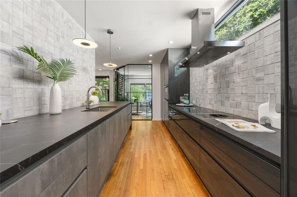 570 Martina Drive NE