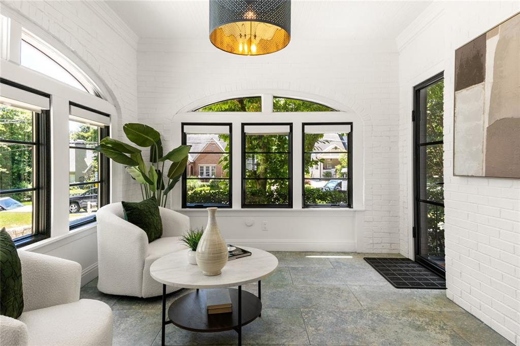 570 Martina Drive NE