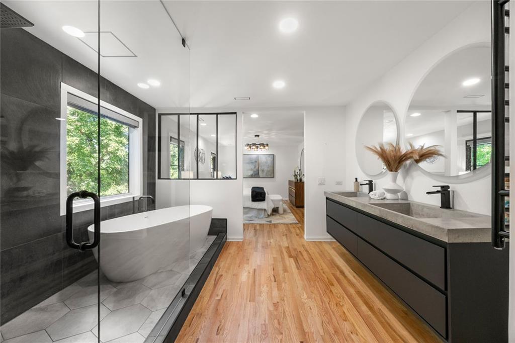 570 Martina Drive NE