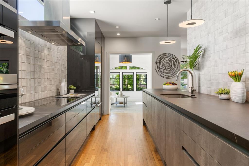 570 Martina Drive NE