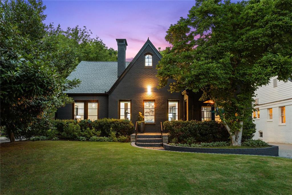 570 Martina Drive NE