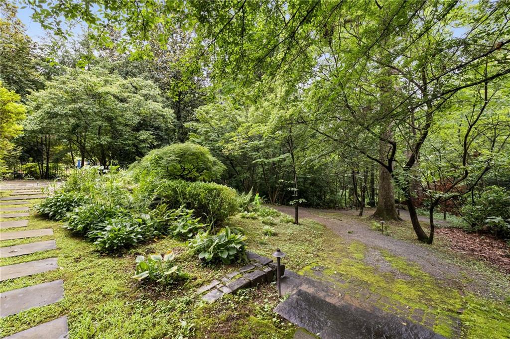 241 Nacoochee Drive NW