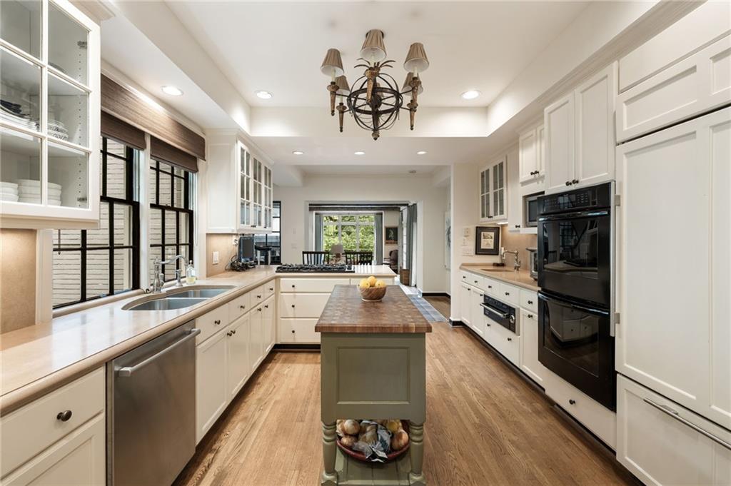 241 Nacoochee Drive NW