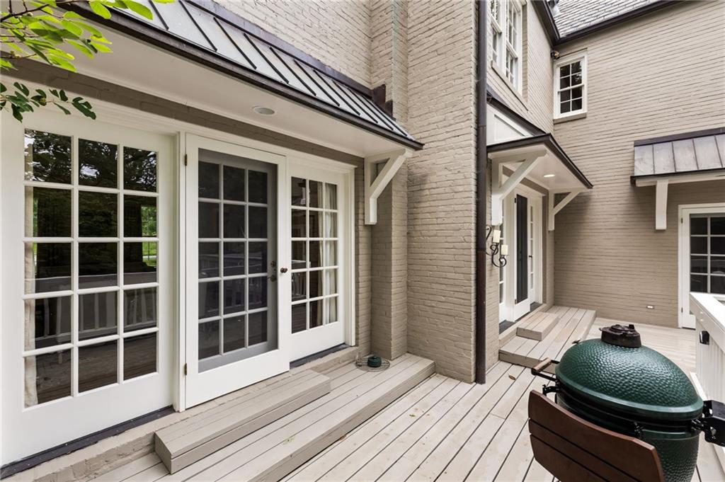 241 Nacoochee Drive NW