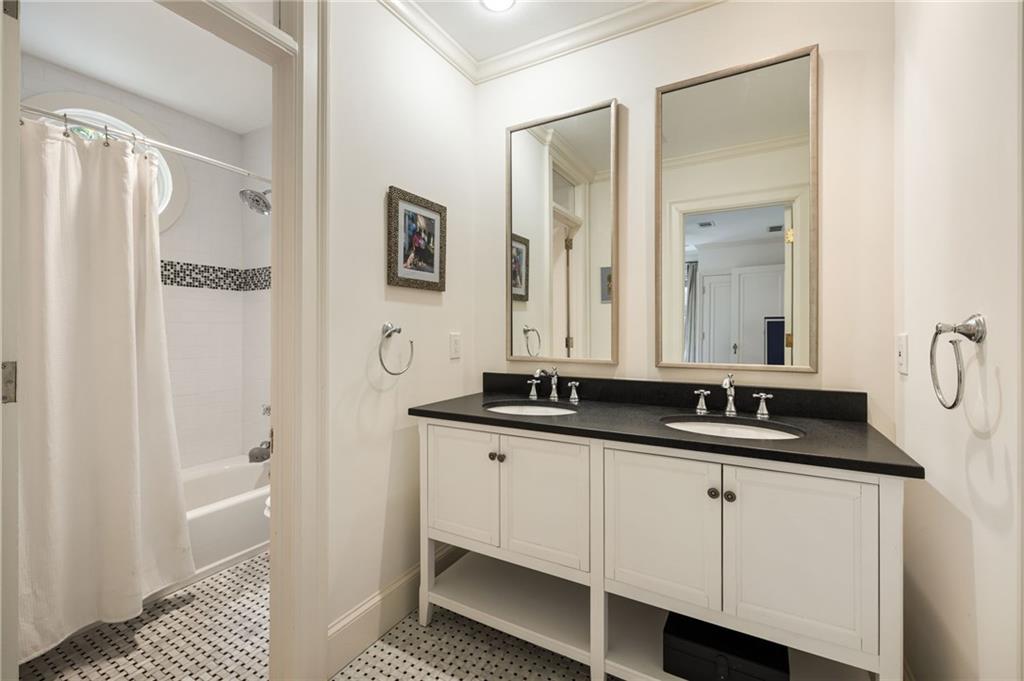 241 Nacoochee Drive NW