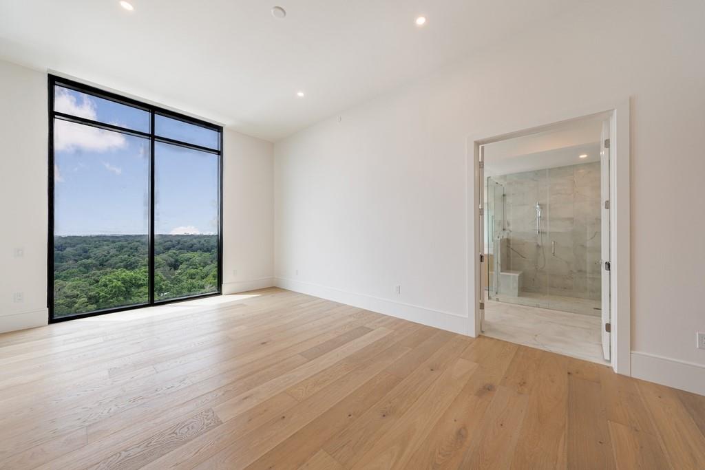 2425 Peachtree Road NE Unit 1806