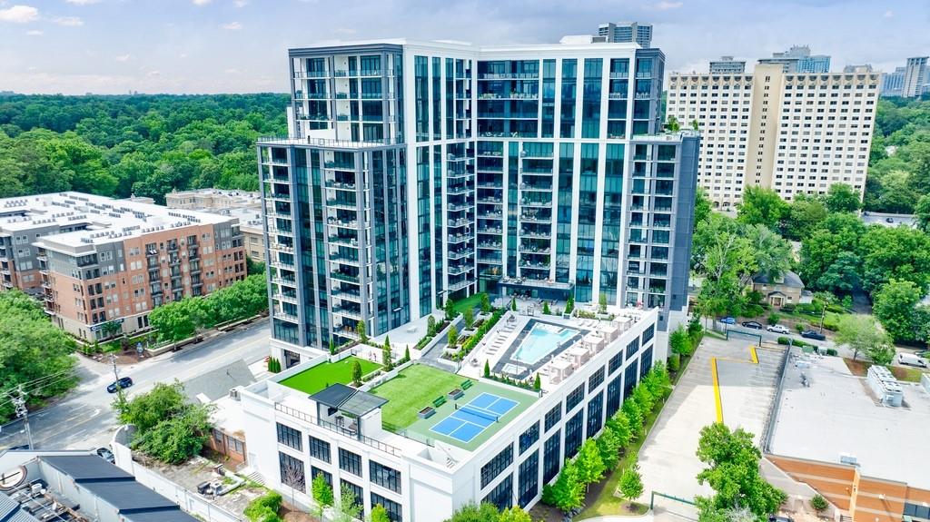 2425 Peachtree Road NE Unit 1806