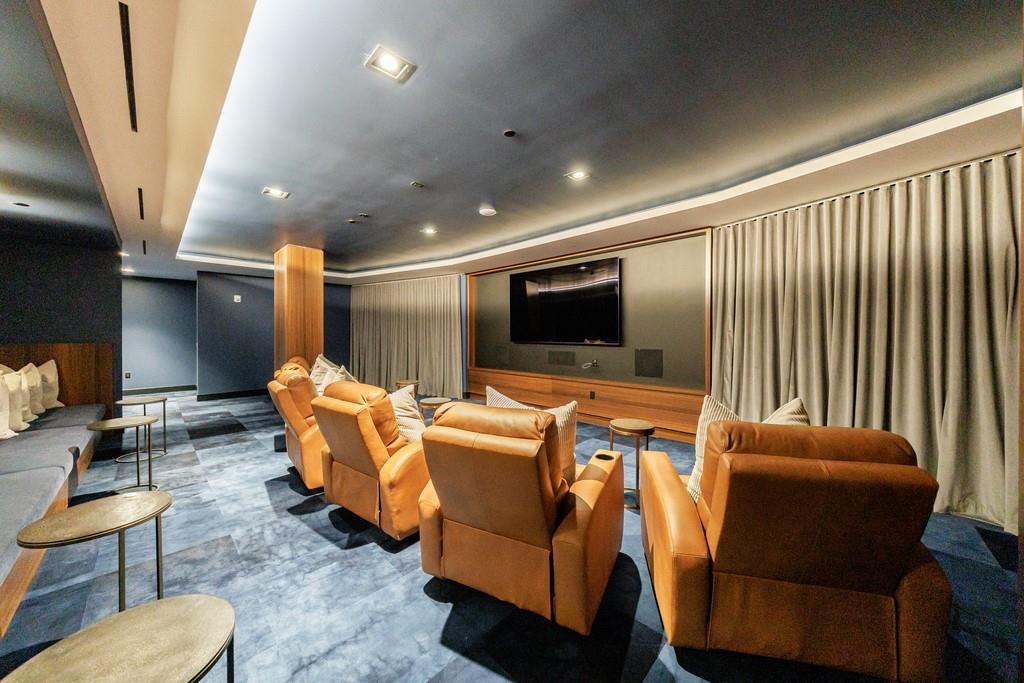 2425 Peachtree Road NE Unit 1806