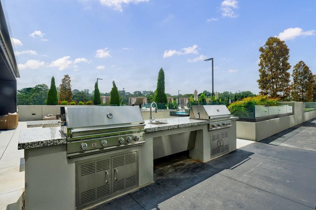 2425 Peachtree Road NE Unit 1806