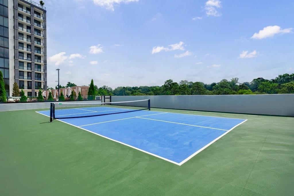 2425 Peachtree Road NE Unit 1806