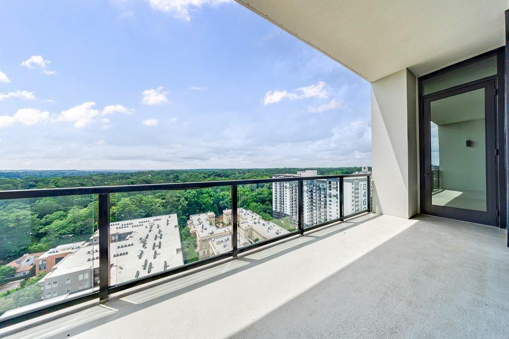 2425 Peachtree Road NE Unit 1806