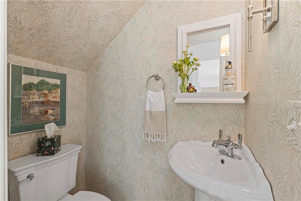 2774 Andrews Drive NW Unit #7