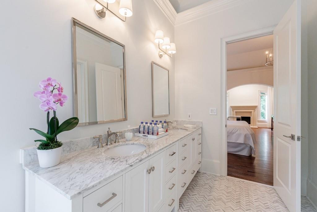 4526 Peachtree Dunwoody Road