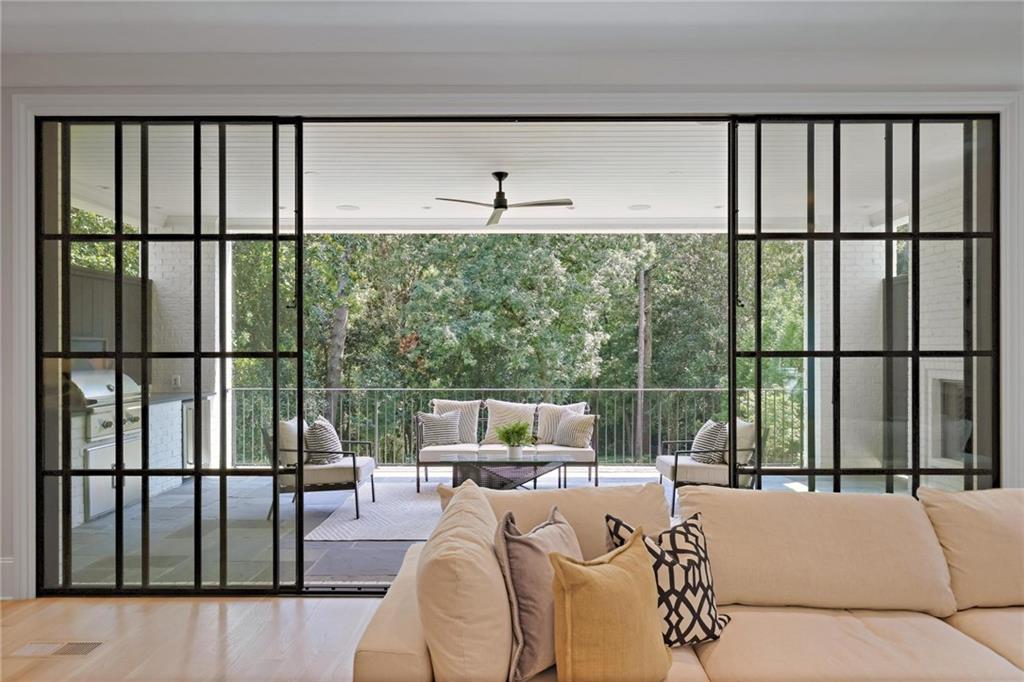 42 Blackland Road
