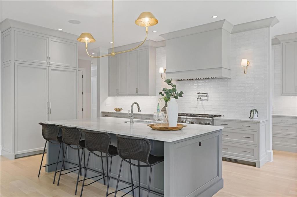 42 Blackland Road