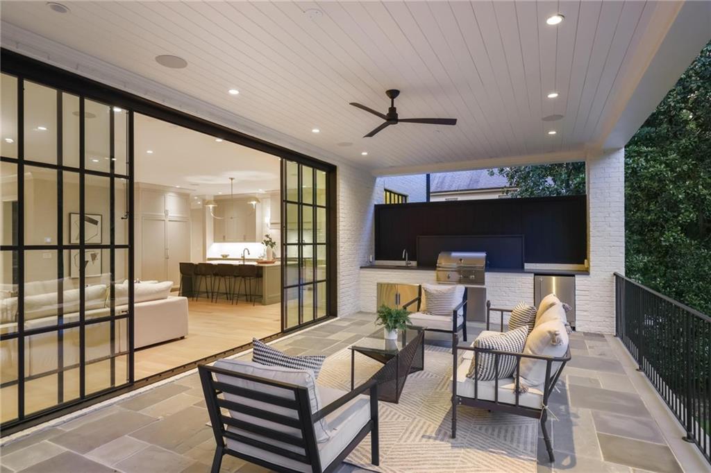 42 Blackland Road