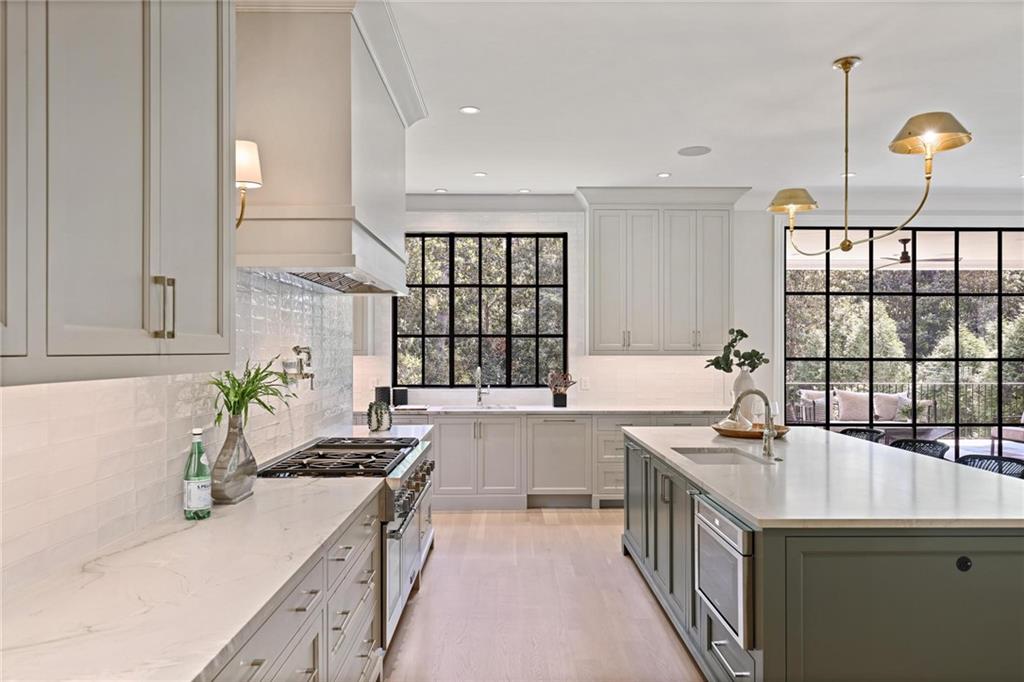 42 Blackland Road