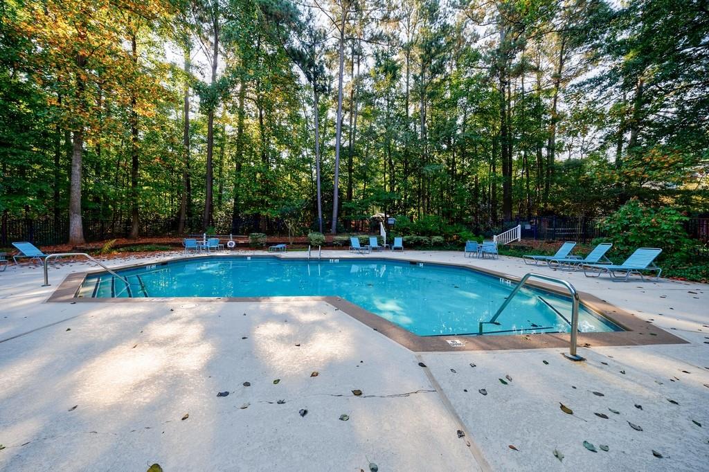 1414 Oakridge Circle