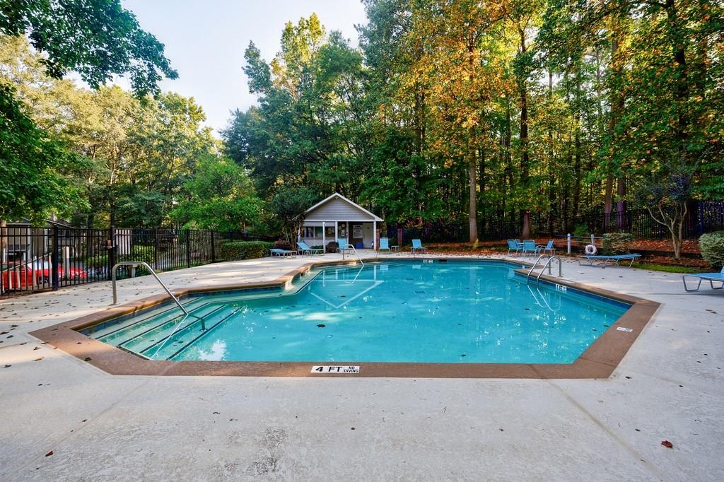 1414 Oakridge Circle