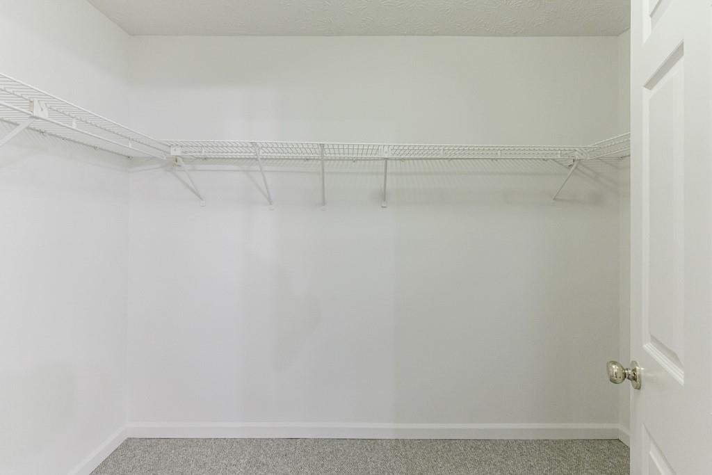 1414 Oakridge Circle