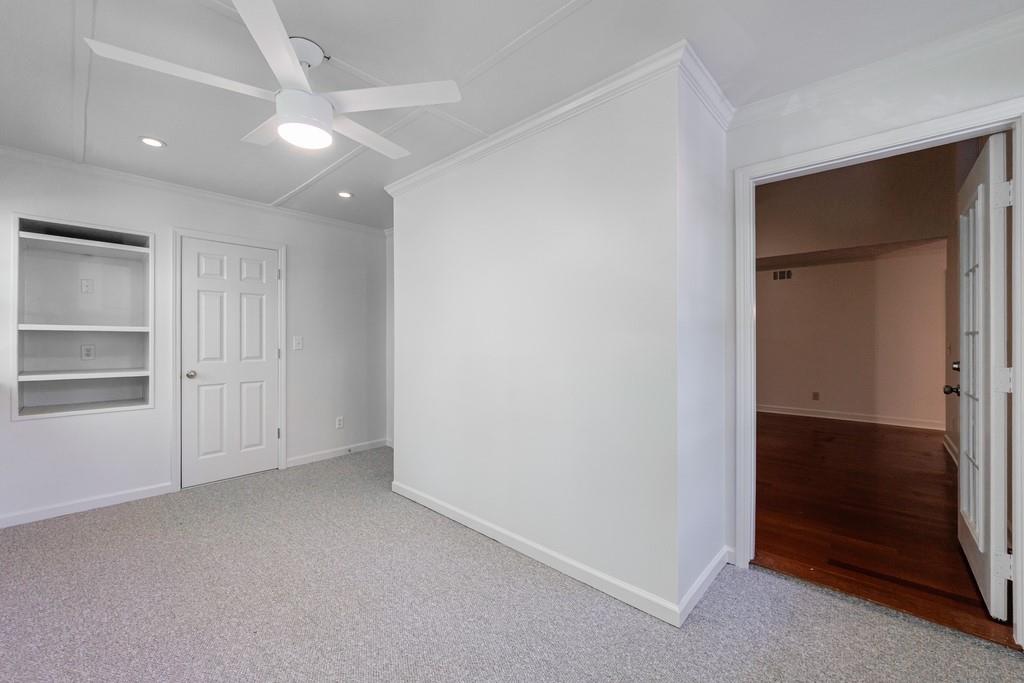 1414 Oakridge Circle