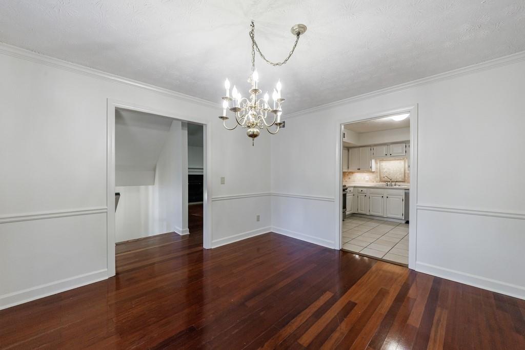 1414 Oakridge Circle