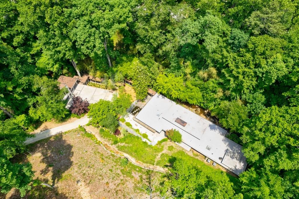 465 Hillside Drive NW