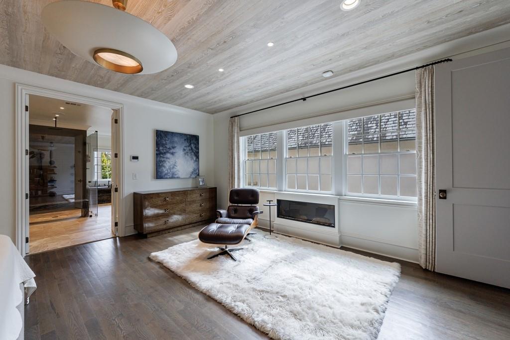209 Dovecrest Drive