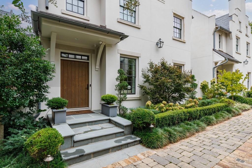 209 Dovecrest Drive