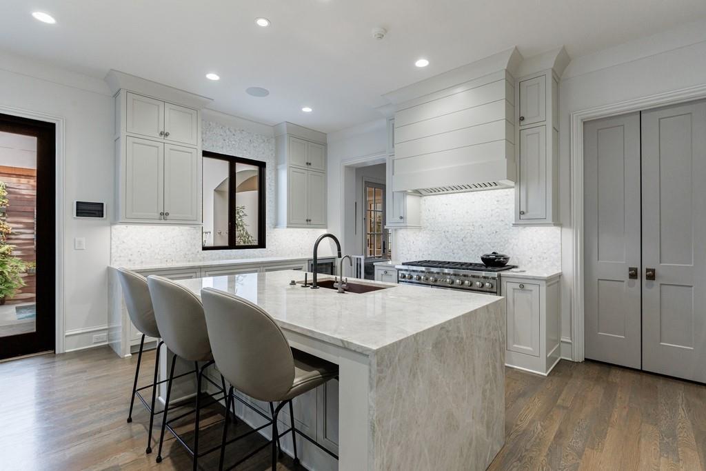 209 Dovecrest Drive