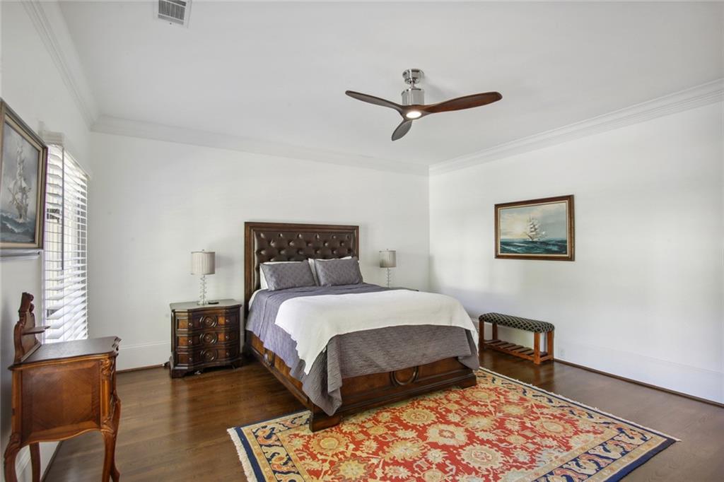 2760 Carmon On Wesley NW