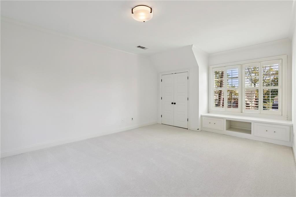 2628 Dogwood Terrace NE