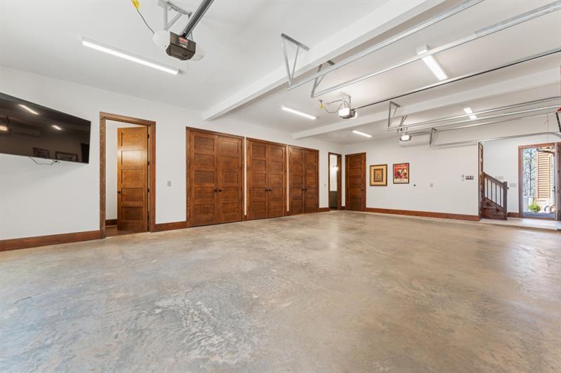 975 Blalock Lakes Drive