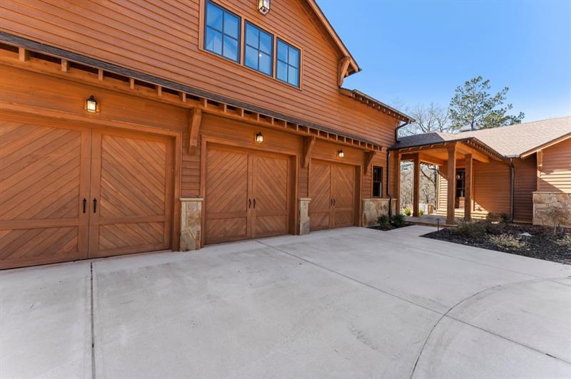 975 Blalock Lakes Drive