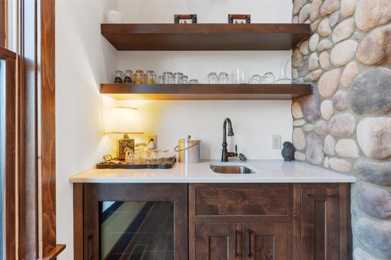 975 Blalock Lakes Drive