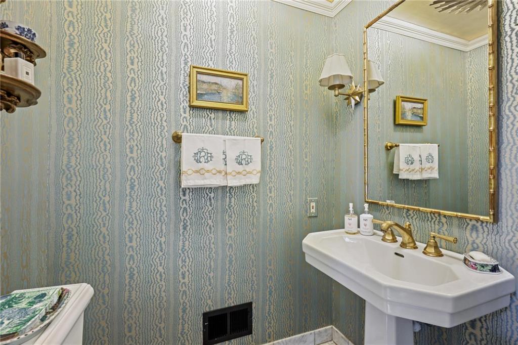 288 Peachtree Battle Avenue NW