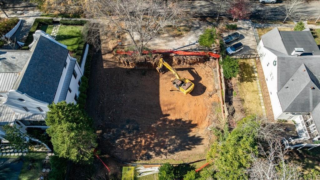 155 Huntington Road NE