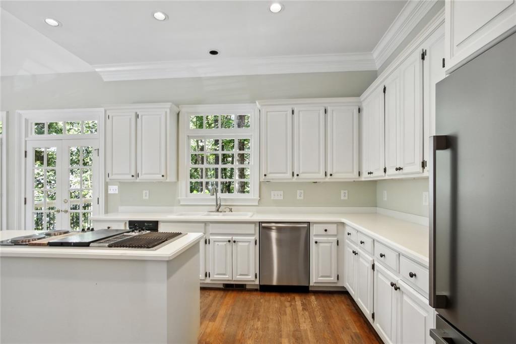 2770 Carmon On Wesley NW