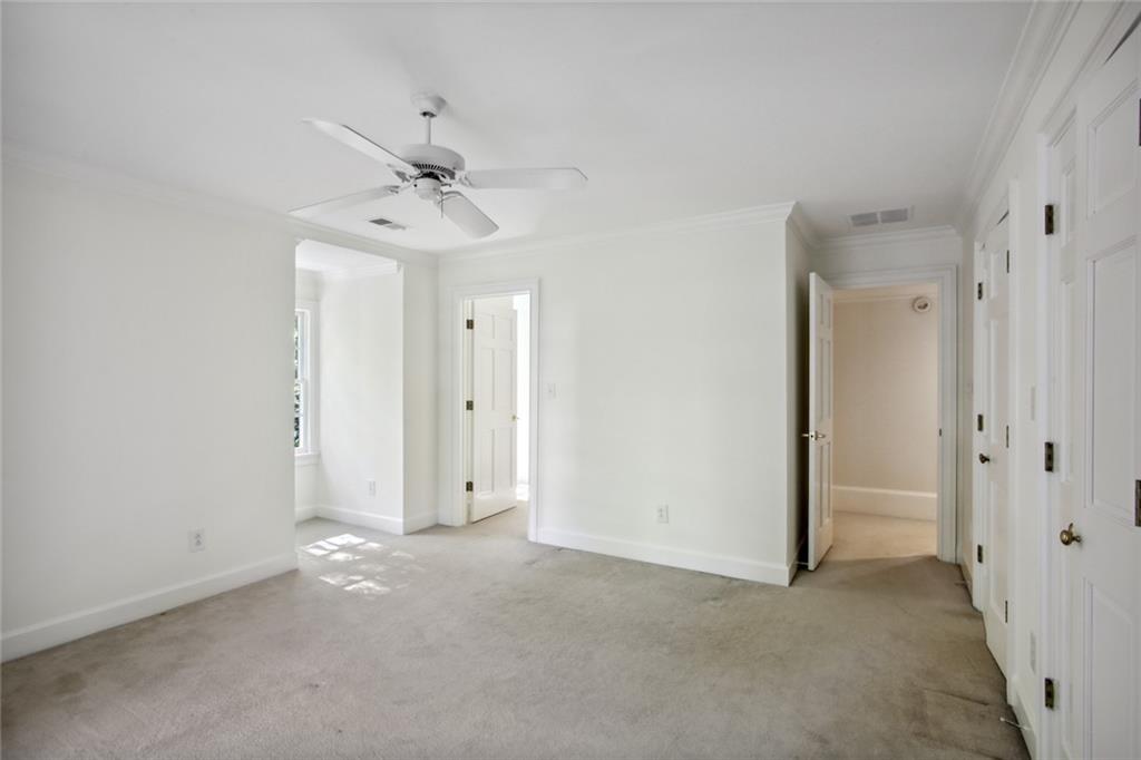 2770 Carmon On Wesley NW