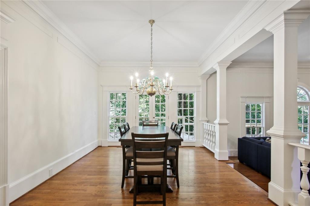 2770 Carmon On Wesley NW