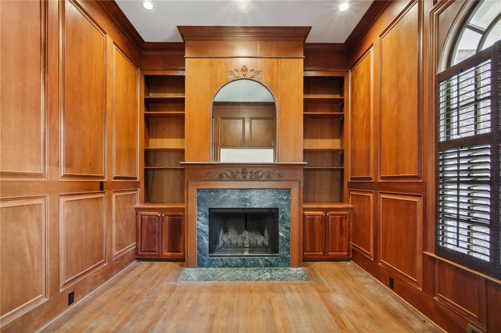 2770 Carmon On Wesley NW