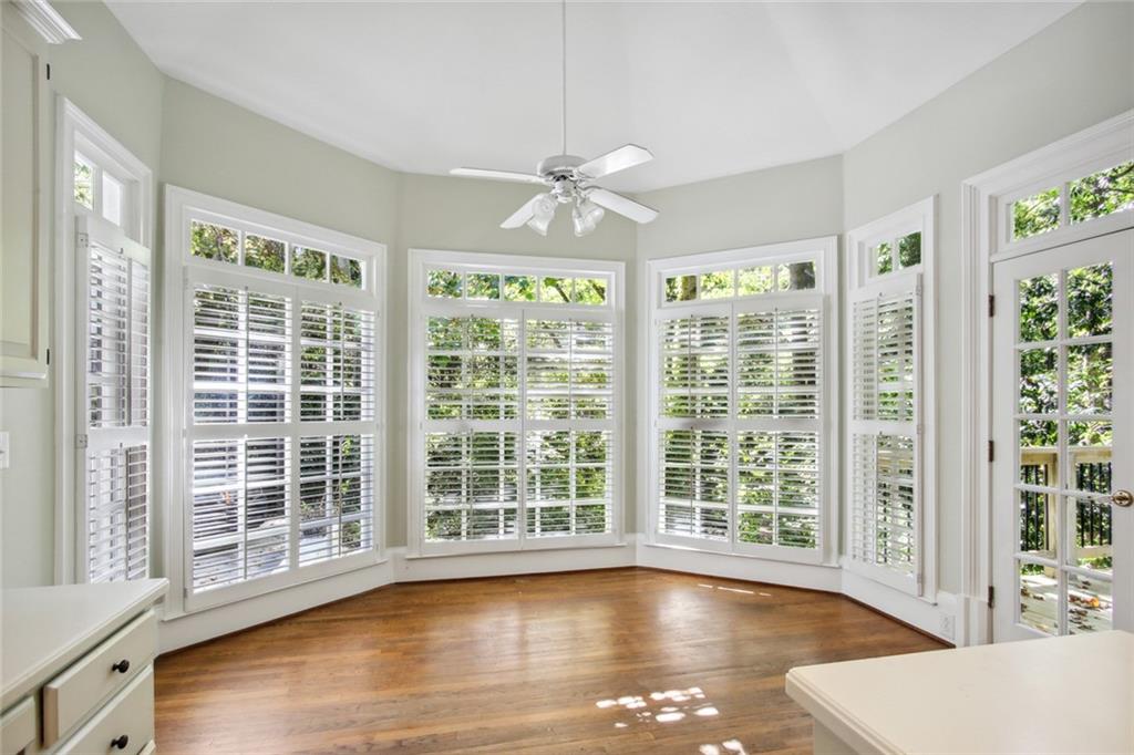 2770 Carmon On Wesley NW