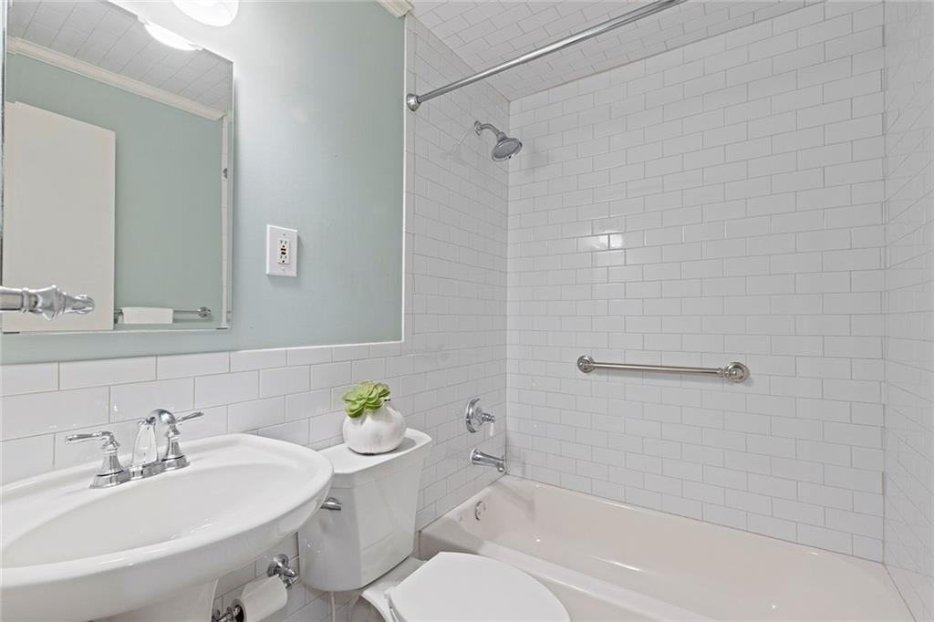 32 28TH Street NW Unit #204