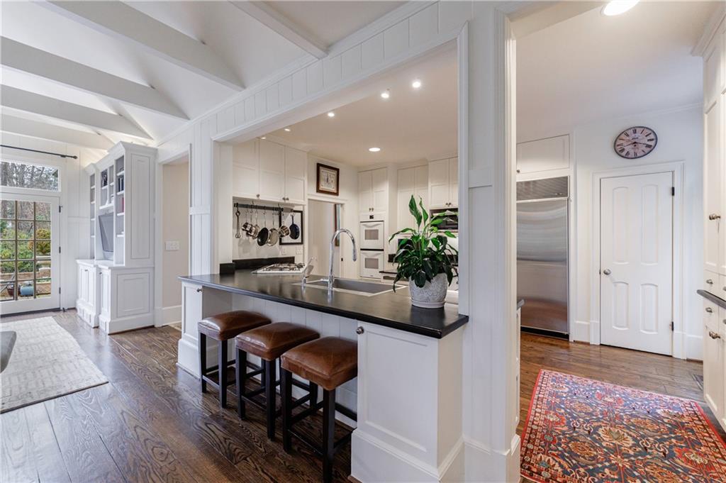 3302 W Andrews Drive NW