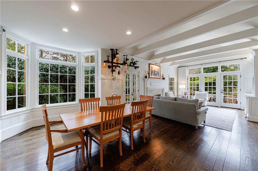 3302 W Andrews Drive NW